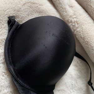 2/$40 just add to bundle to save !!!   Victoria secret bombshell bra